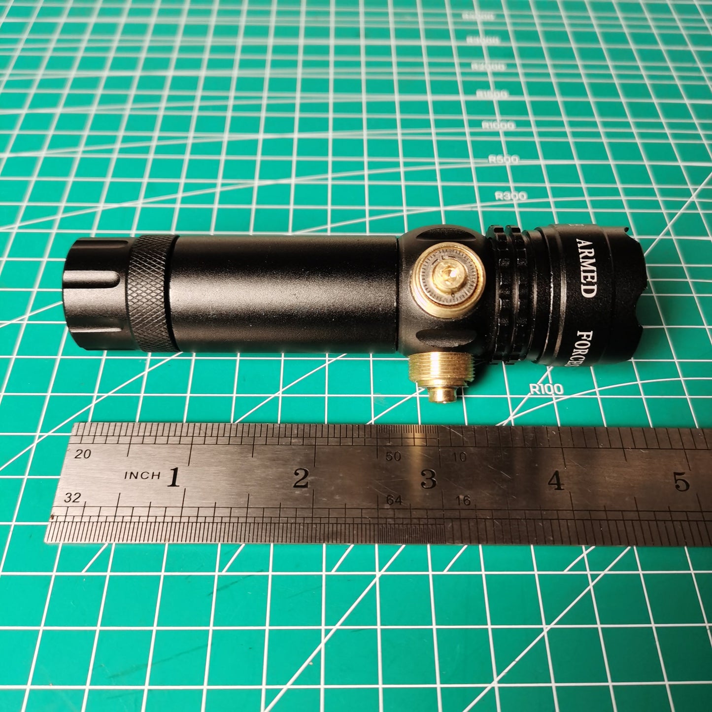 Tactical Green / Red Laser Sight 20MM Rail Kwolfswan